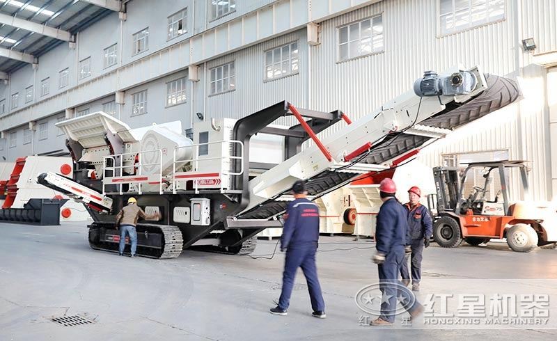 履帶破碎機(jī)_液壓自行驅(qū)動(dòng)廠家，客戶來廠咨詢