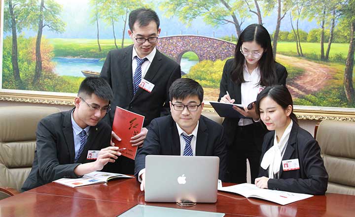 認(rèn)真商榷設(shè)計方案，為用戶提供更科學(xué)的投資方針