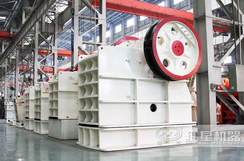 57破碎機產(chǎn)量40-110t/h，性價比高，超多客戶都選擇的破碎機