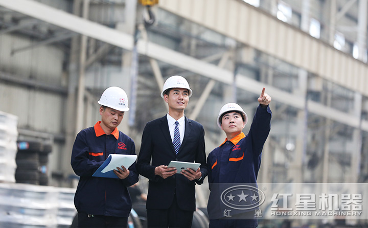 專業(yè)選型指導(dǎo)，每小時300噸鵝卵石移動制沙機等您來 